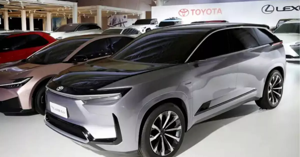 Toyota Highlander переродився: став електрокаром і змінився до невпізнання