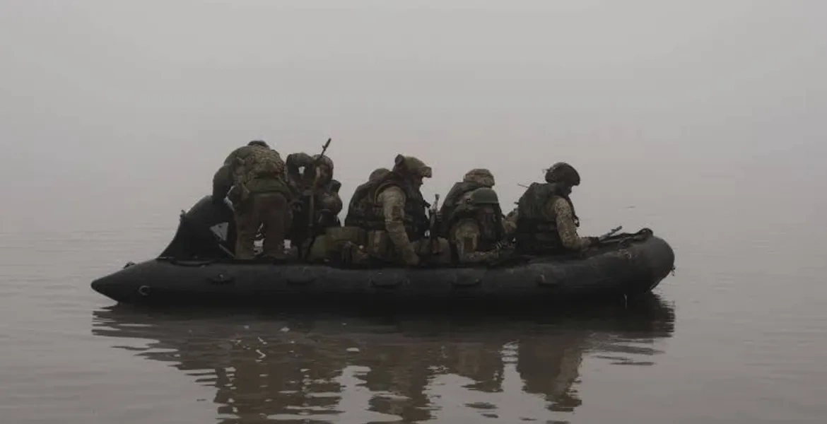 Росіяни активізували штурми й намагаються форсувати Дніпро на Херсонщині: що показує карта