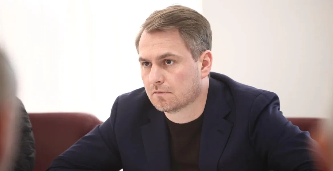 Квартира перед «Карфагеном», мільйонна зарплата і будинок у Козині: Кравченко подав декларацію з Відня