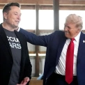 Маск хоче дати кожній дитині в США акцію SpaceX: що сказав Трамп