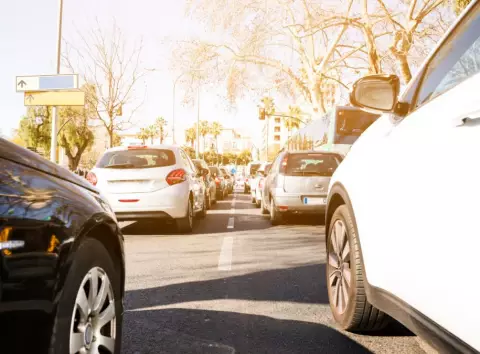 Як уникнути автопідстав: поради експерта для водіїв