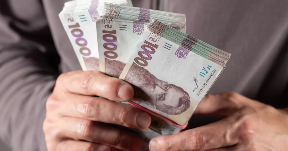 Зарплата 15 тисяч і стаж 30 років: яка буде пенсія в Україні?