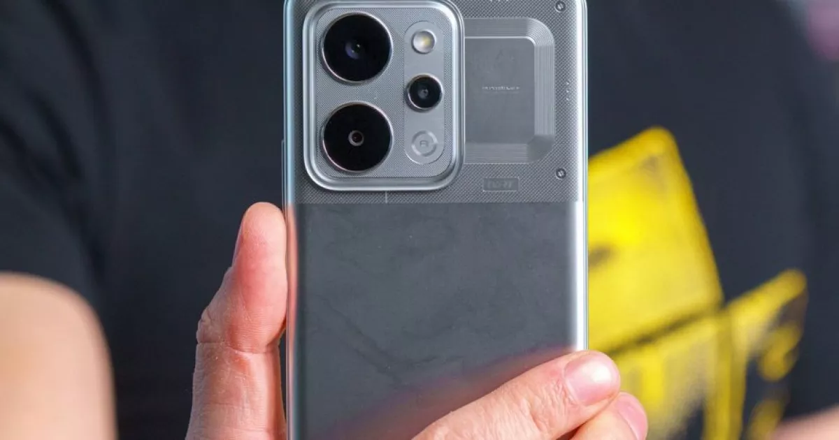 Експерти перевірили Realme P4 Power з батареєю 10 001 мА·год — огляд і фото