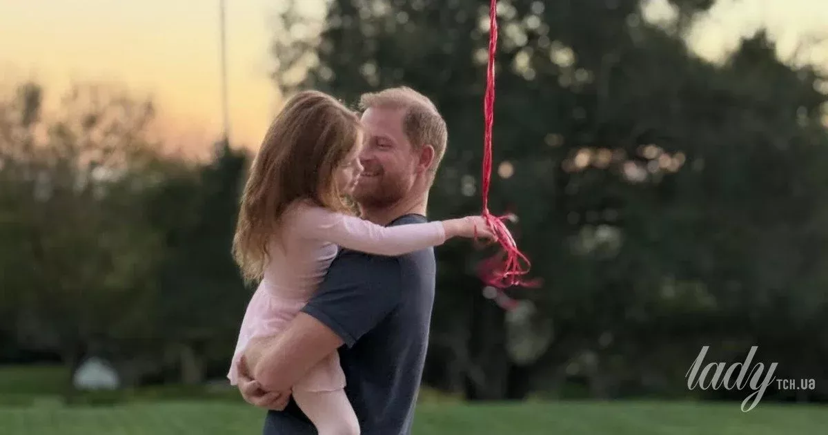 «Брехливі лицеміри»: Меган Маркл і принца Гаррі розкритикували через фото доньки