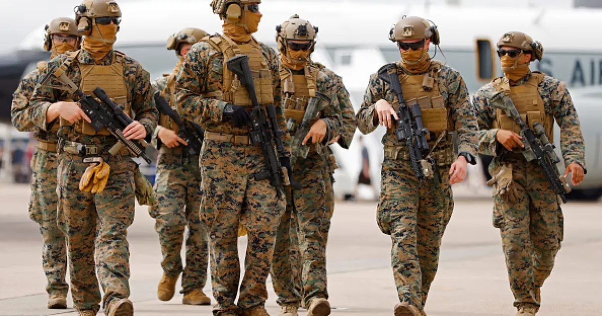 Терміново: США готуються до вторгнення в Іран — перекинуть до 100 заправників