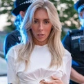 «Мене не впіймаєте!» – Бонні Блу знову наробила галасу на футбольному матчі