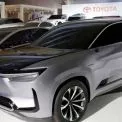 Toyota Highlander переродився: став електрокаром і змінився до невпізнання