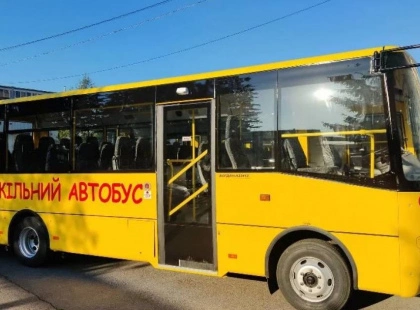 Волинські громади отримали 31 новий шкільний автобус: що відомо