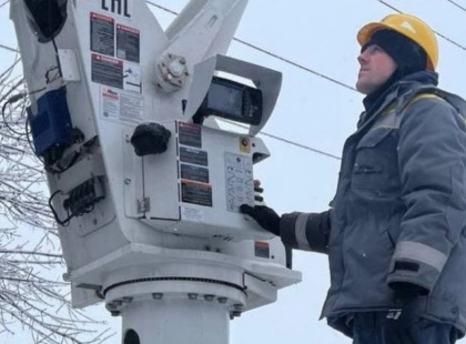 РФ атакувала лінію між АЕС і Києвом: під час відновлення обстріляли енергетиків, — монітори