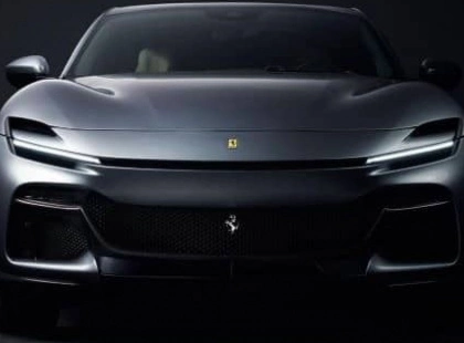 Розроблений творцем iPhone: показали перший електромобіль Ferrari