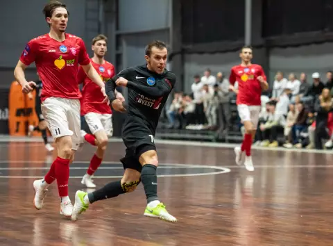 ХІТ та Аврора у фіналі Екстра-ліги 2025: хто стане чемпіоном?