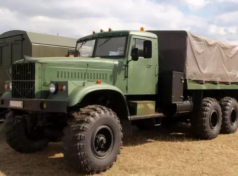 КрАЗи в центрі уваги: як українські ретровантажівки підкорили Німеччину