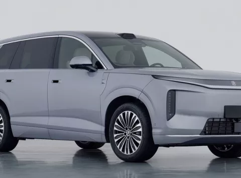 780‑сильний гігант: флагманський електрокросовер BYD показали до презентації