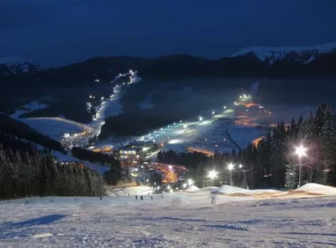 «Було шумно»: у Буковелі «Шахед» налякав відпочивальників