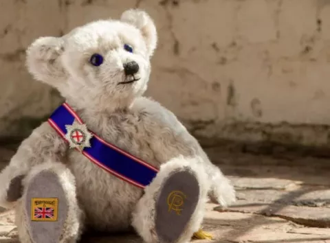 Екс-принц Ендрю «довів до істерики» переїзд: не може змиритися через колекцію плюшевих ведмедиків