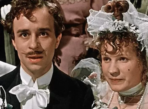 Хтось у Києві, хтось у Москві: де поховані актори легендарного фільму «За двома зайцями»