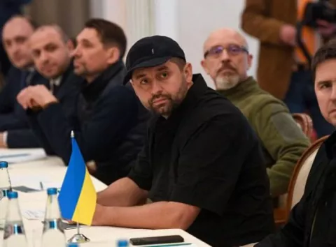 Додаткові переговори України й РФ тривали 1,5 години — Арахамія був присутній